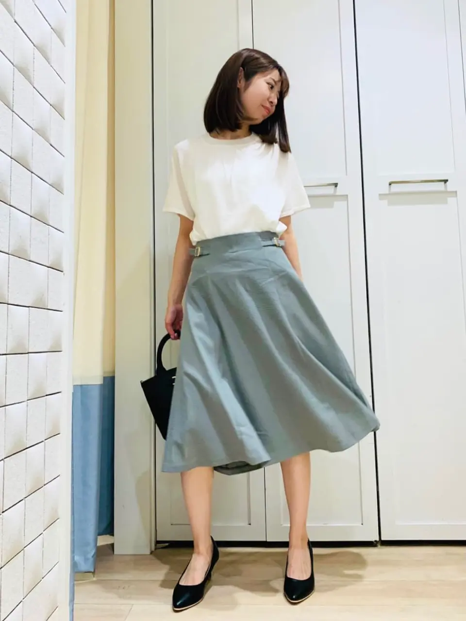 ANY SIS スタッフ コーディネート画像