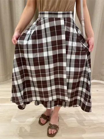 ANY SIS 瀬野 コーディネート画像