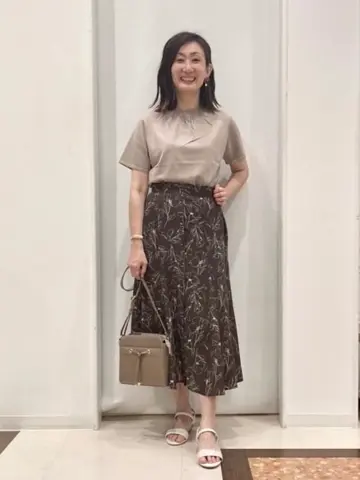 ANY SIS スタッフ コーディネート画像