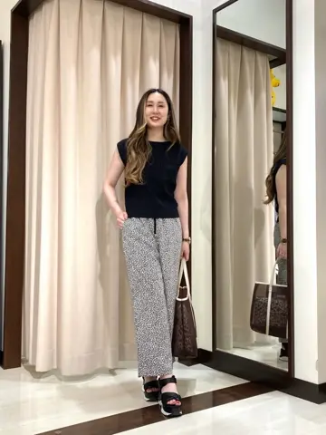 ANY SIS STAFF コーディネート画像