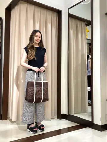 ANY SIS STAFF コーディネート画像