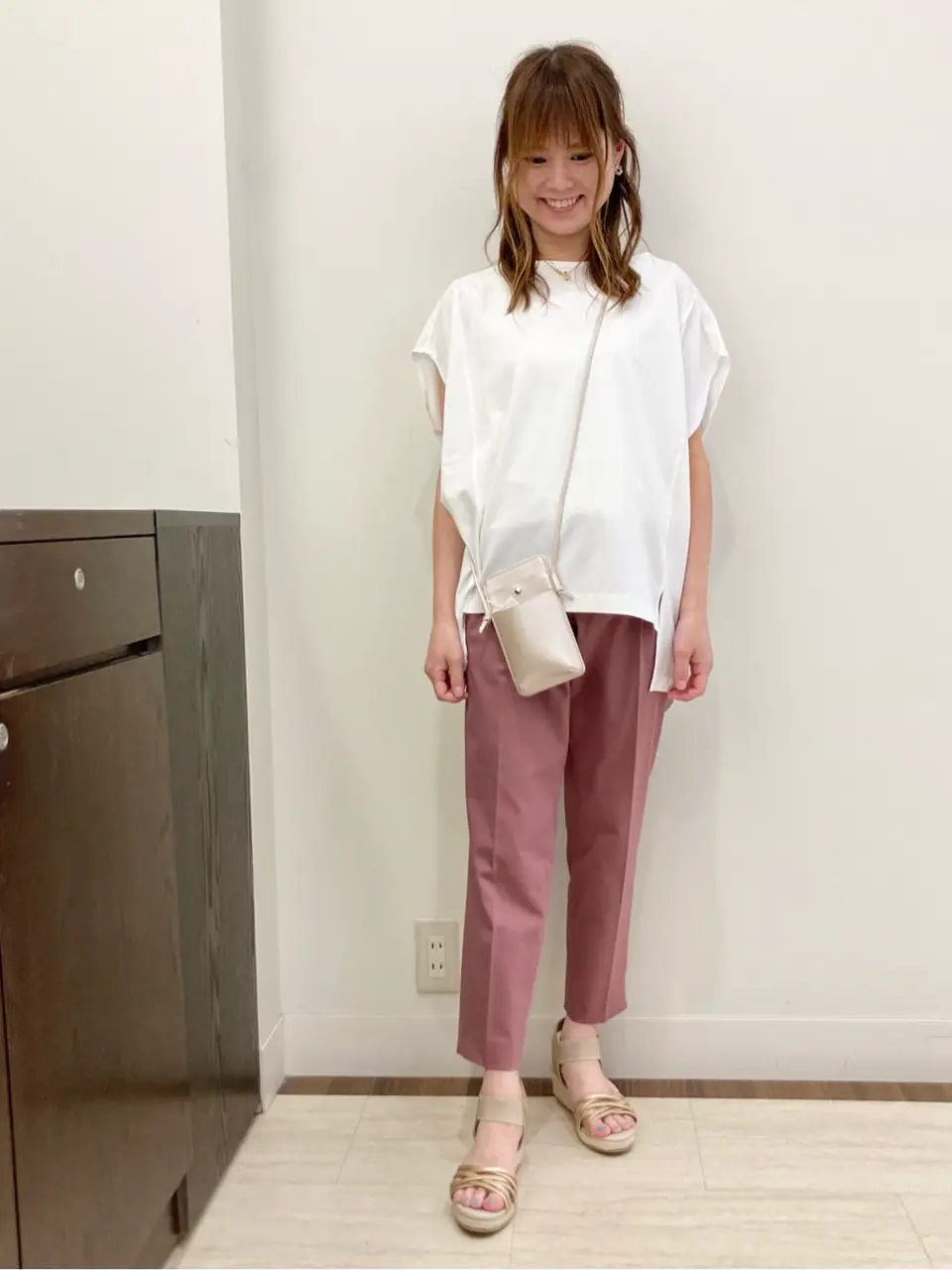 ANY SIS スタッフ コーディネート画像