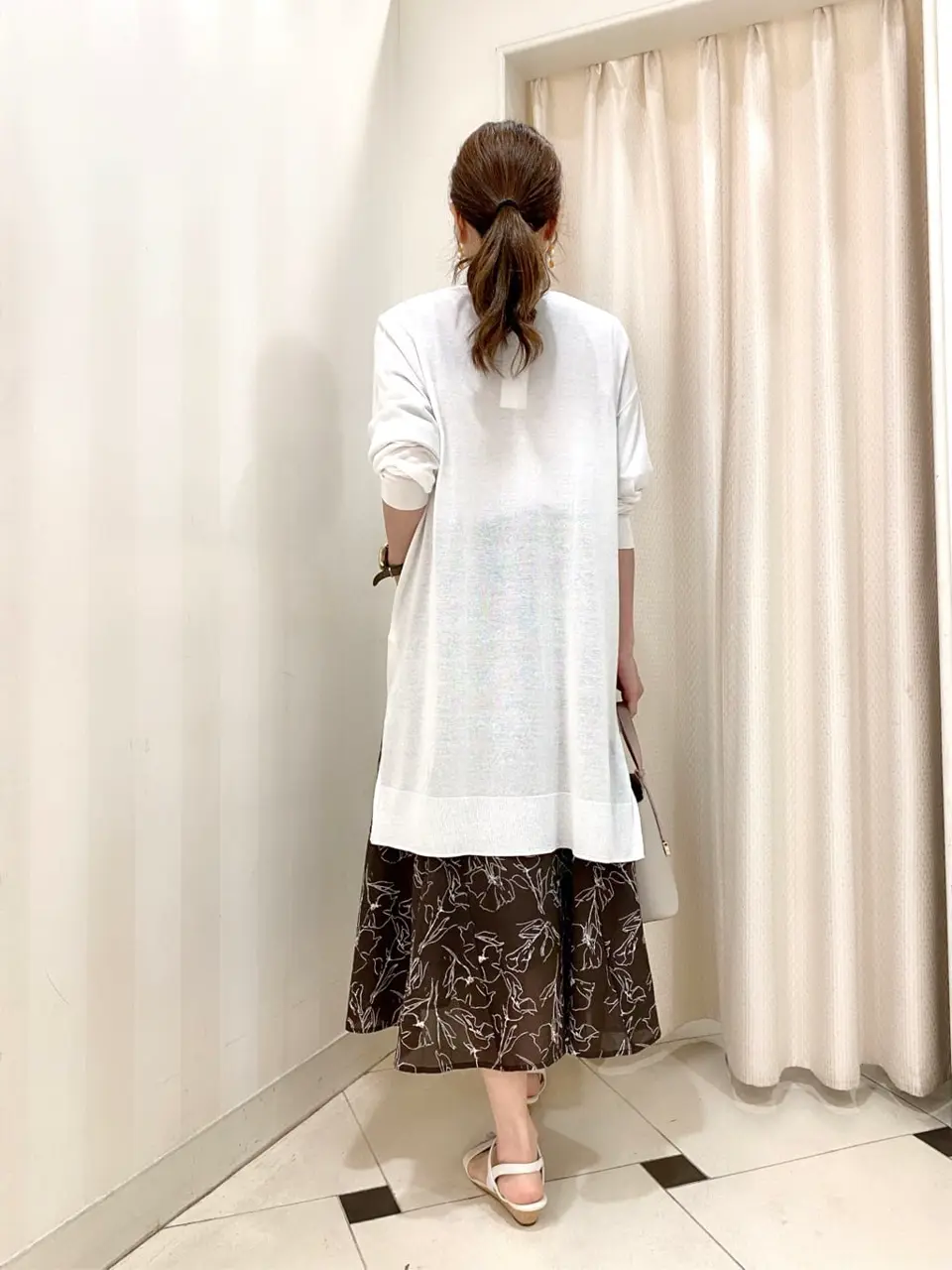 ANY SIS 金井 コーディネート画像