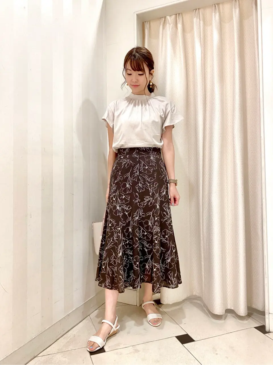 ANY SIS 金井 コーディネート画像