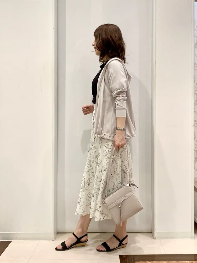 ANY SIS 横田 コーディネート画像