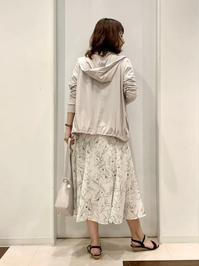 ANY SIS 横田 コーディネート画像