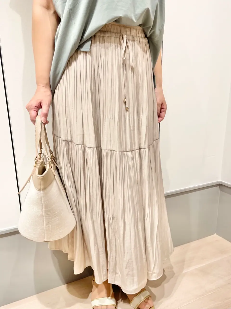 ANY SIS 西村 コーディネート画像