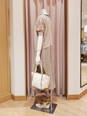 ANY SIS 岩田 コーディネート画像