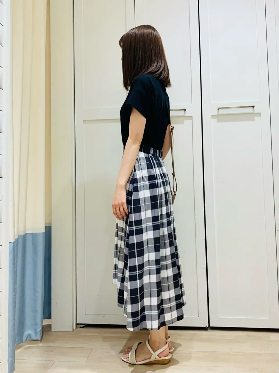 ANY SIS スタッフ コーディネート画像