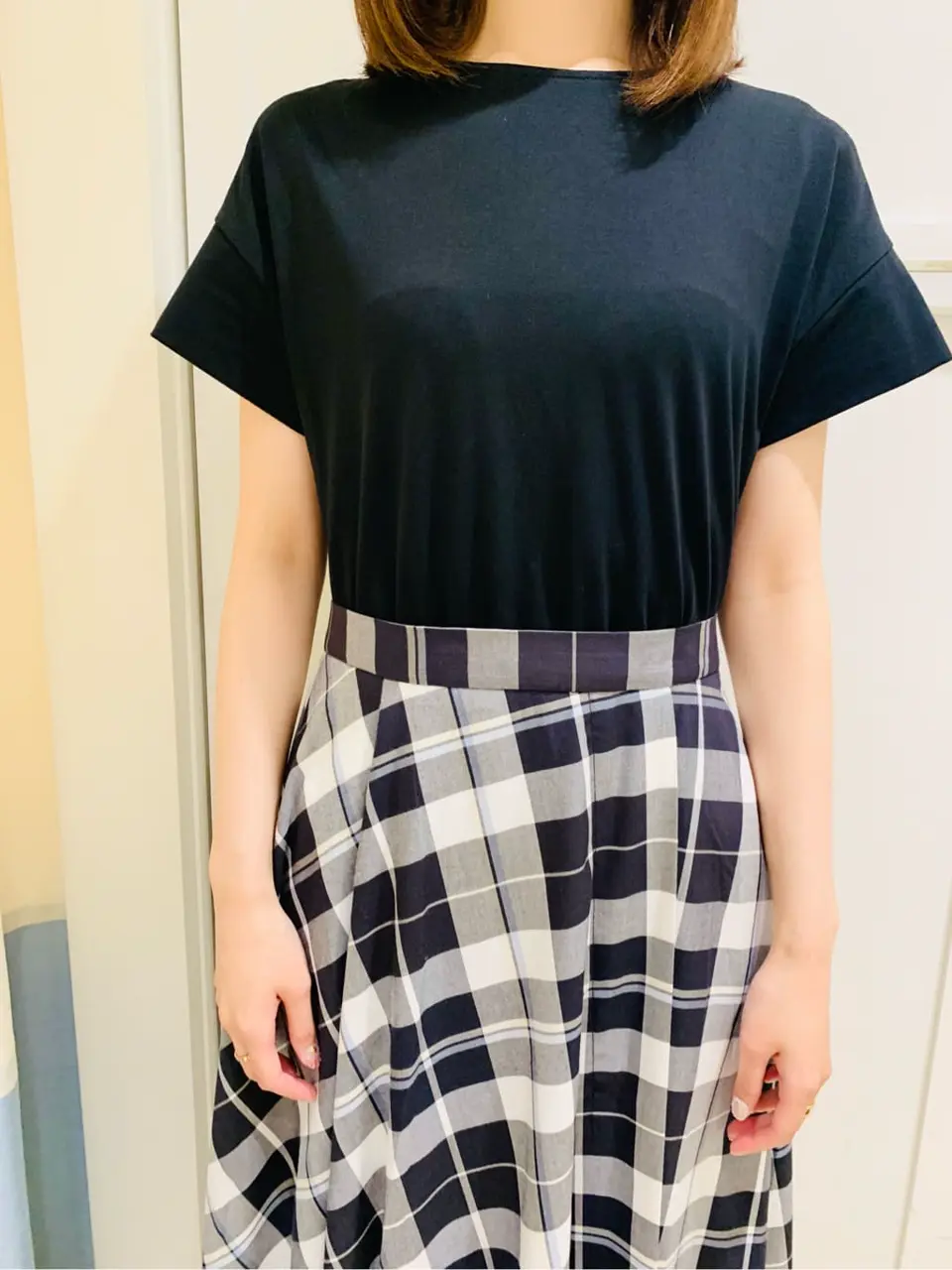 ANY SIS スタッフ コーディネート画像