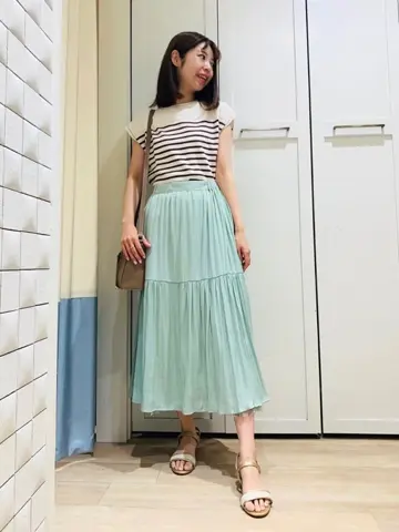 ANY SIS スタッフ コーディネート画像