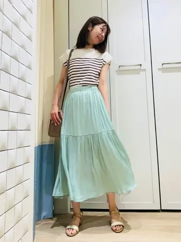 ANY SIS スタッフ コーディネート画像