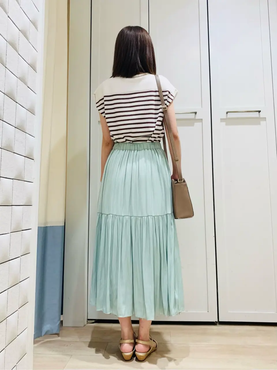 ANY SIS スタッフ コーディネート画像