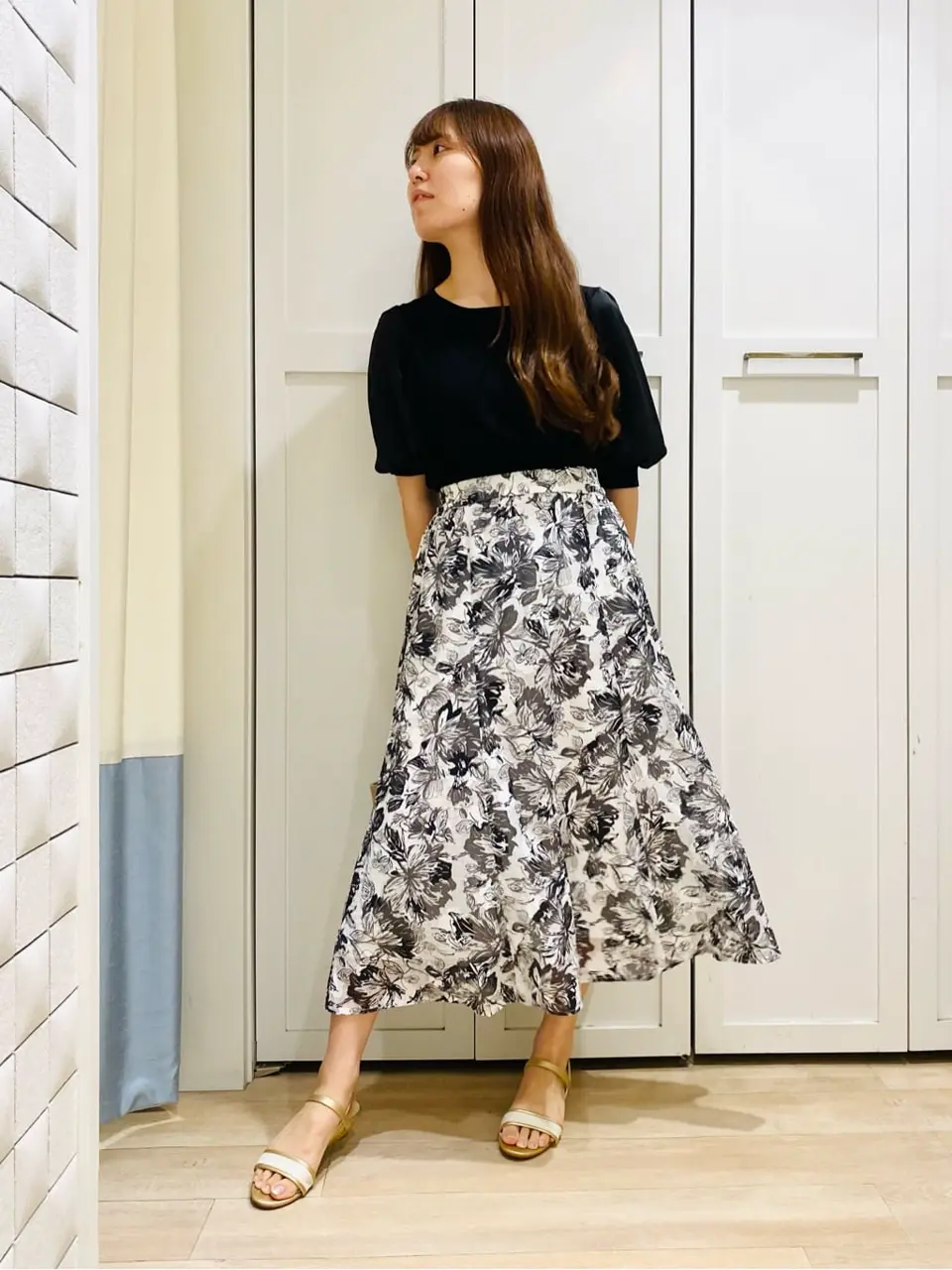 ANY SIS スタッフ コーディネート画像