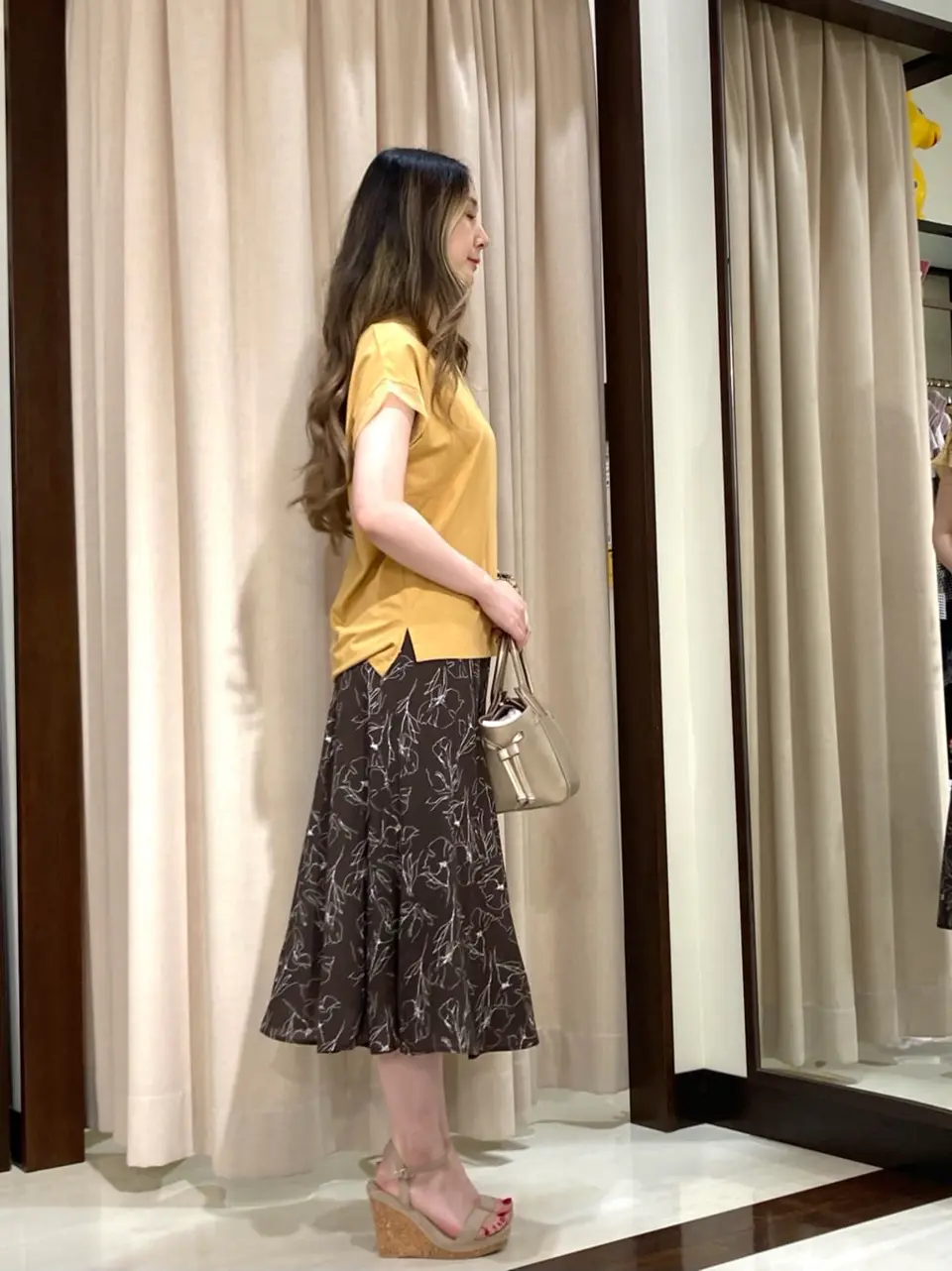 ANY SIS STAFF コーディネート画像