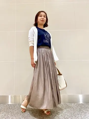 ANY SIS スタッフ コーディネート画像