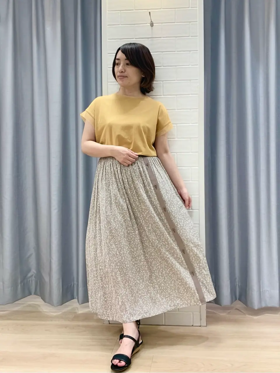 ANY SIS 丸岡 コーディネート画像