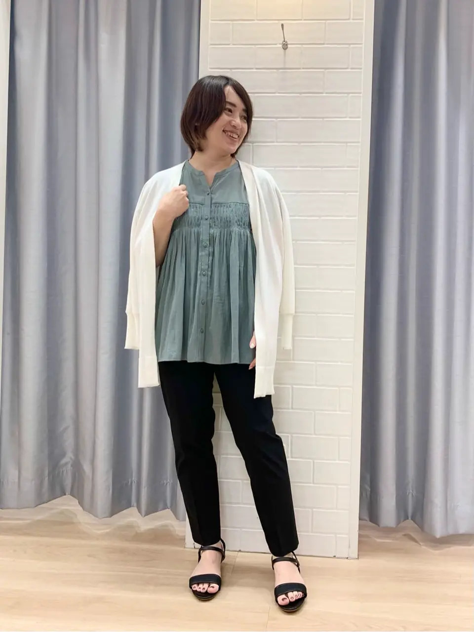 ANY SIS 丸岡 コーディネート画像