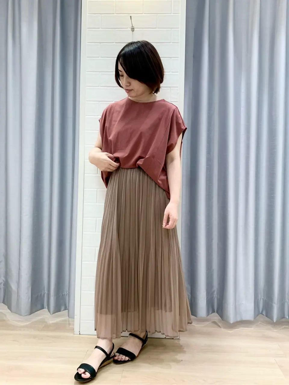 ANY SIS 丸岡 コーディネート画像