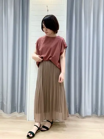 ANY SIS 丸岡 コーディネート画像