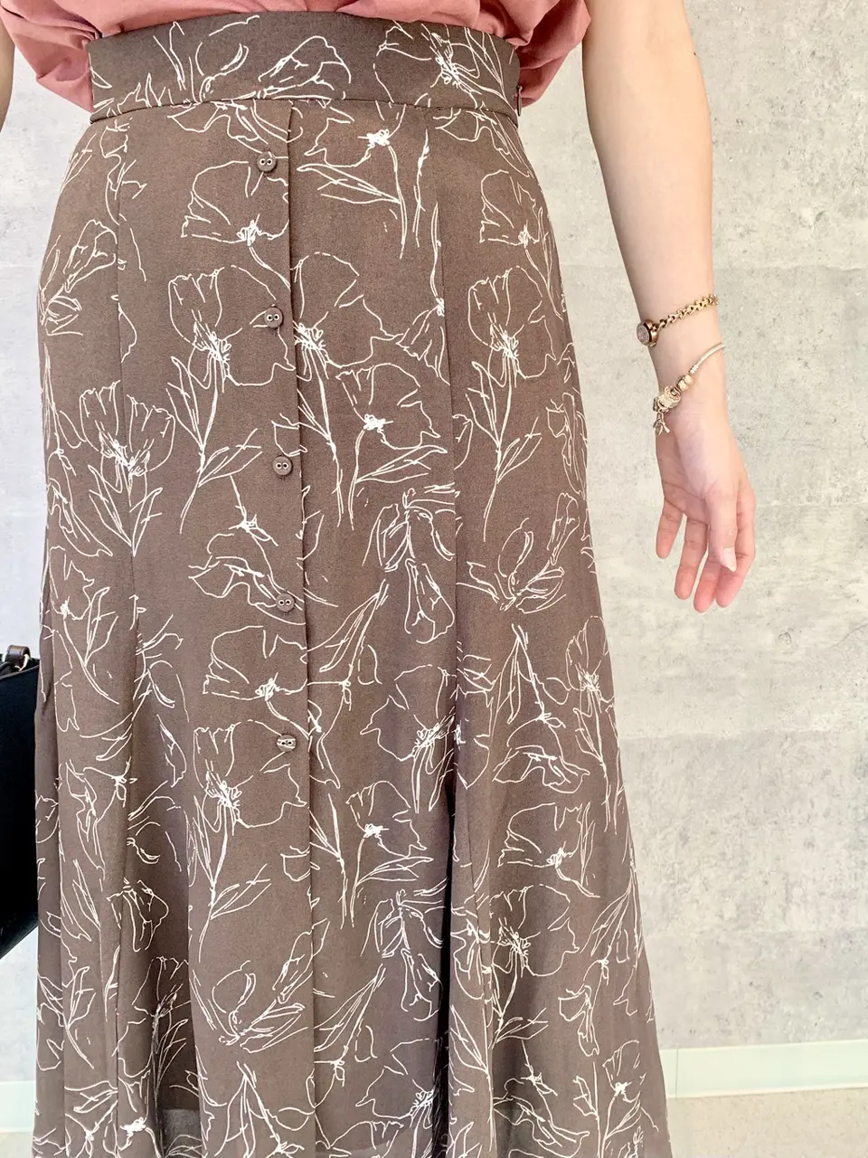 ANY SIS mami コーディネート画像