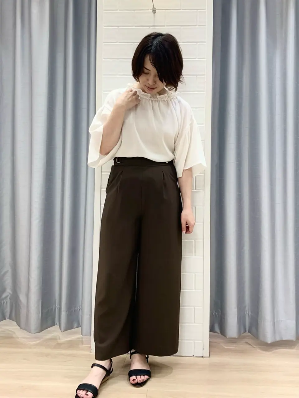 ANY SIS 丸岡 コーディネート画像