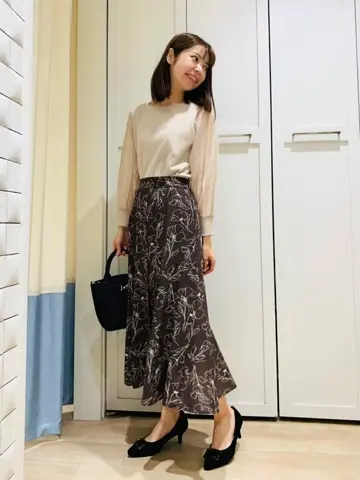 ANY SIS スタッフ コーディネート画像