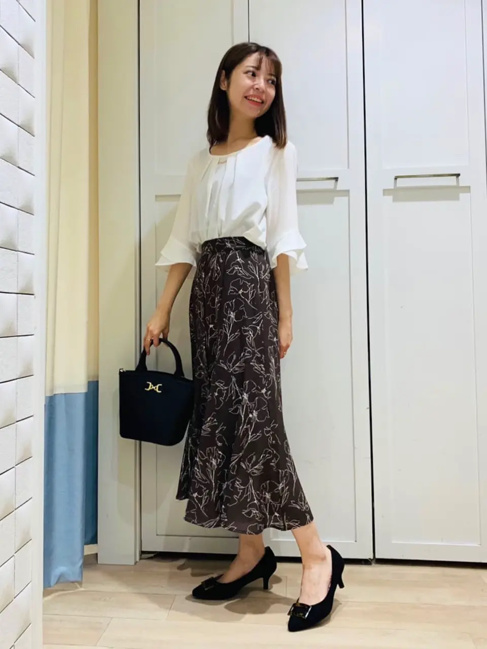 ANY SIS スタッフ コーディネート画像