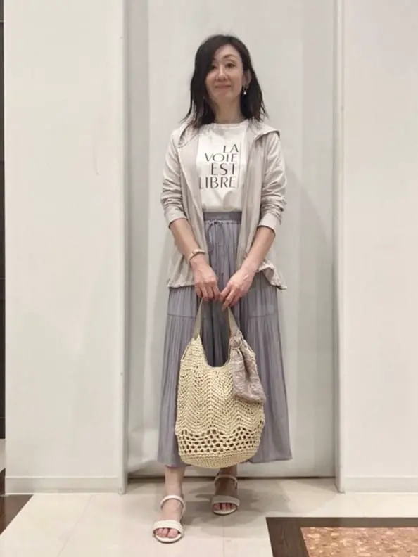 ANY SIS スタッフ コーディネート画像