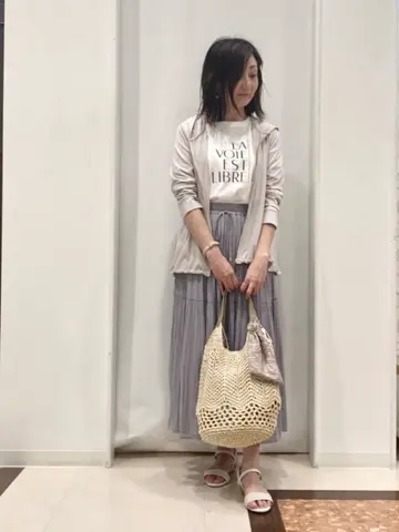 ANY SIS スタッフ コーディネート画像