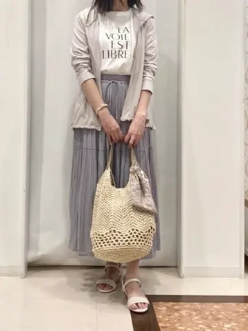 ANY SIS スタッフ コーディネート画像