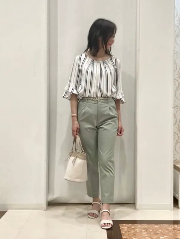 ANY SIS スタッフ コーディネート画像