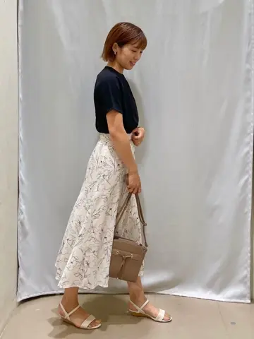 ANY SIS 濱野 コーディネート画像