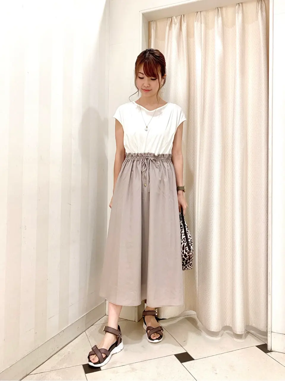 ANY SIS 金井 コーディネート画像