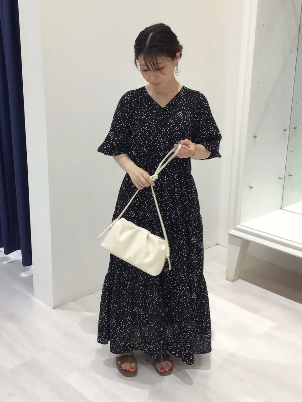 ANY SIS スタッフ コーディネート画像