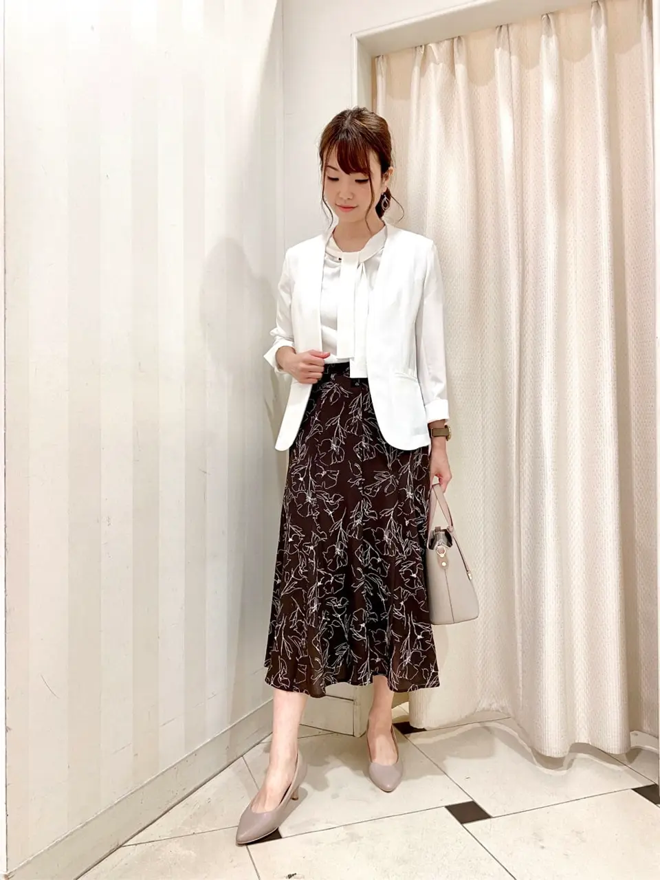 ANY SIS 金井 コーディネート画像