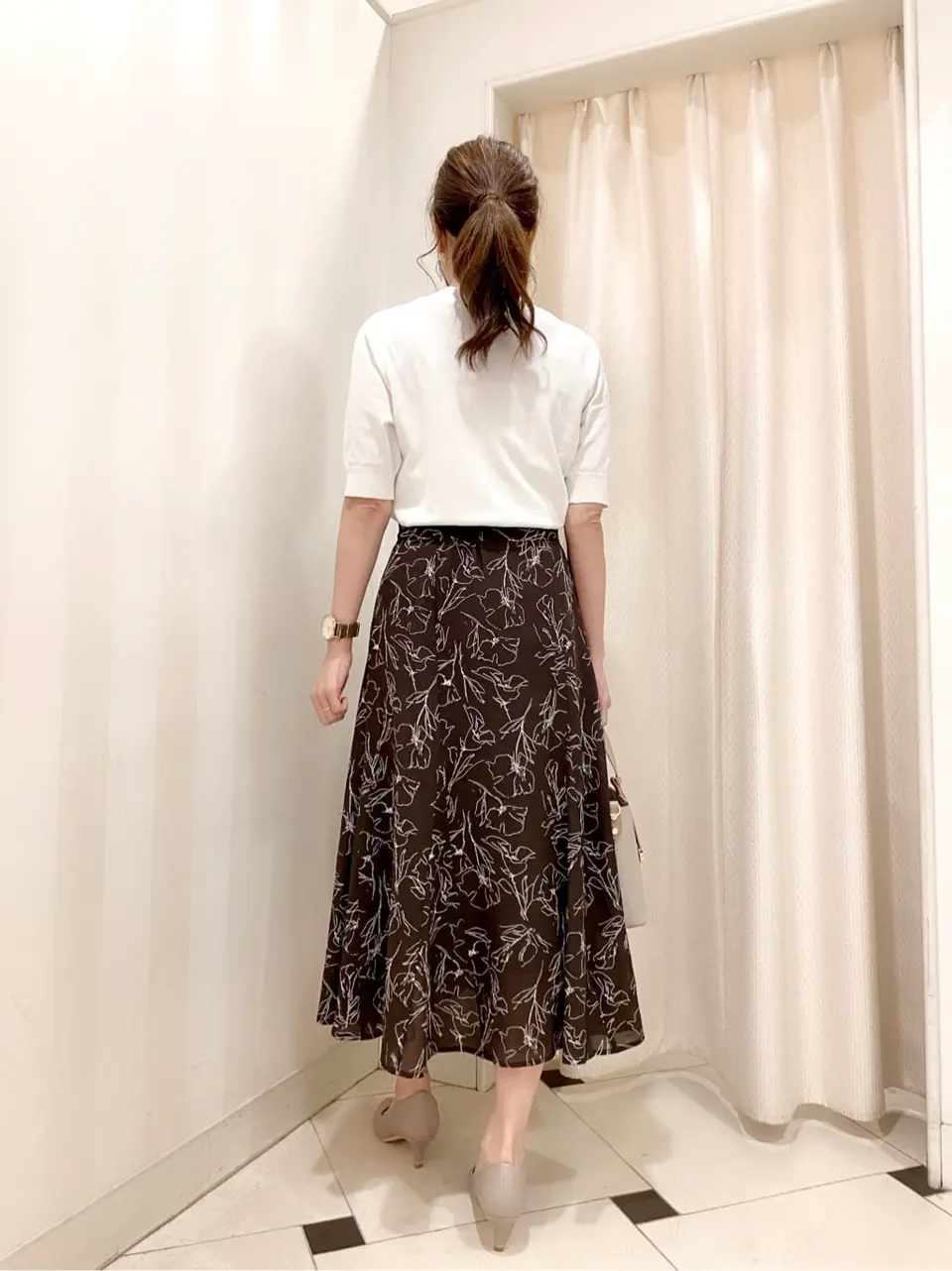 ANY SIS 金井 コーディネート画像