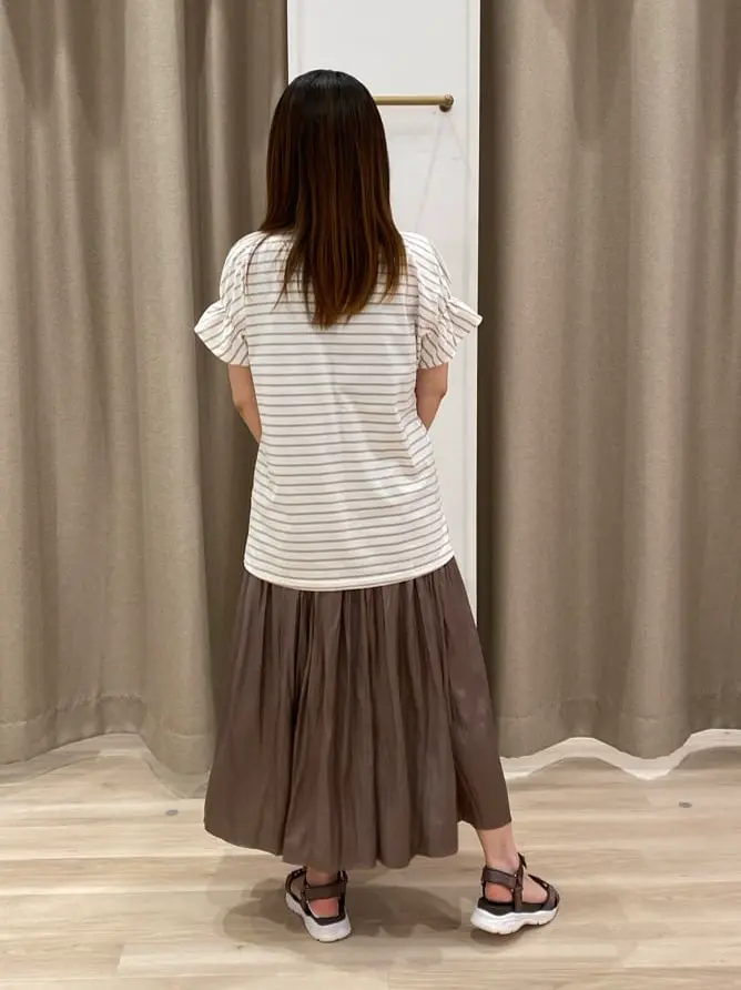 ANY SIS 瀬野 コーディネート画像