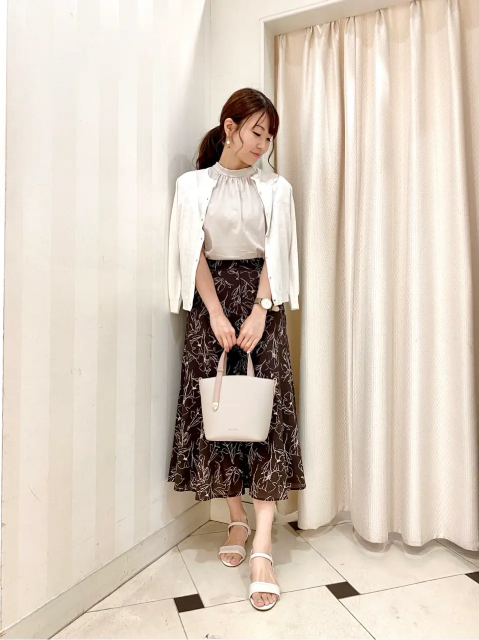 ANY SIS 金井 コーディネート画像