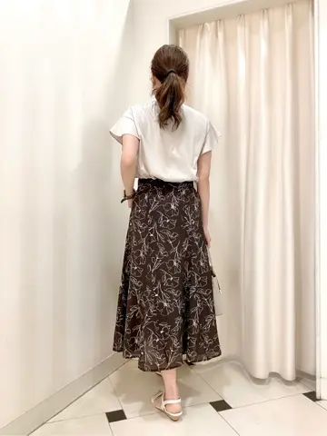 ANY SIS 金井 コーディネート画像