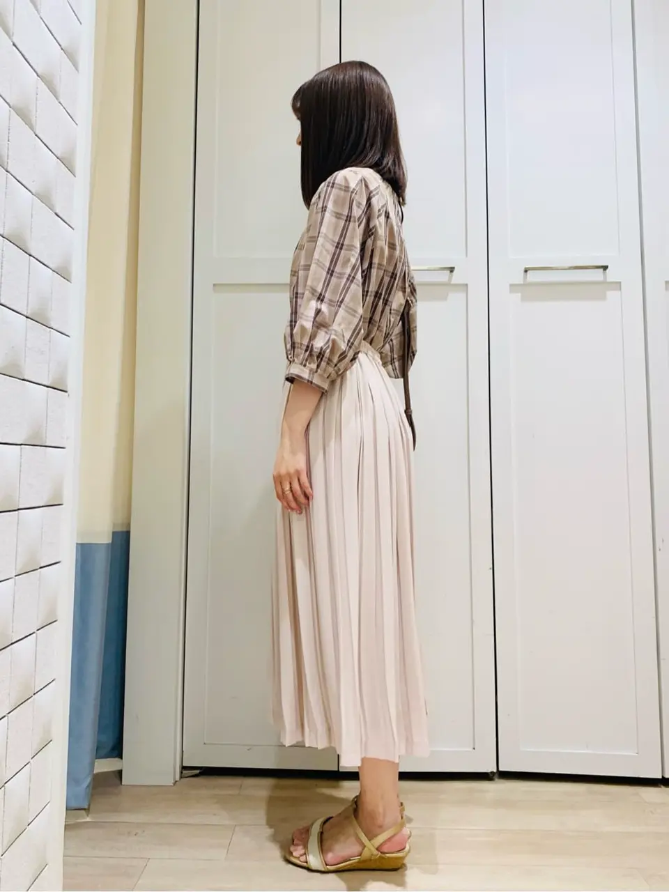 ANY SIS スタッフ コーディネート画像