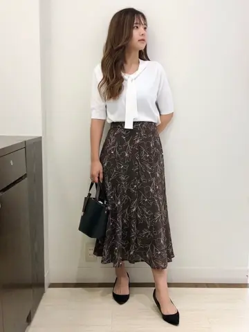 ANY SIS スタッフ コーディネート画像