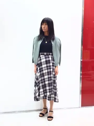 ANY SIS スタッフ コーディネート画像