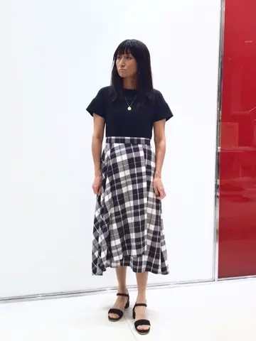 ANY SIS スタッフ コーディネート画像