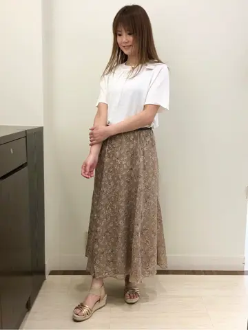 ANY SIS スタッフ コーディネート画像