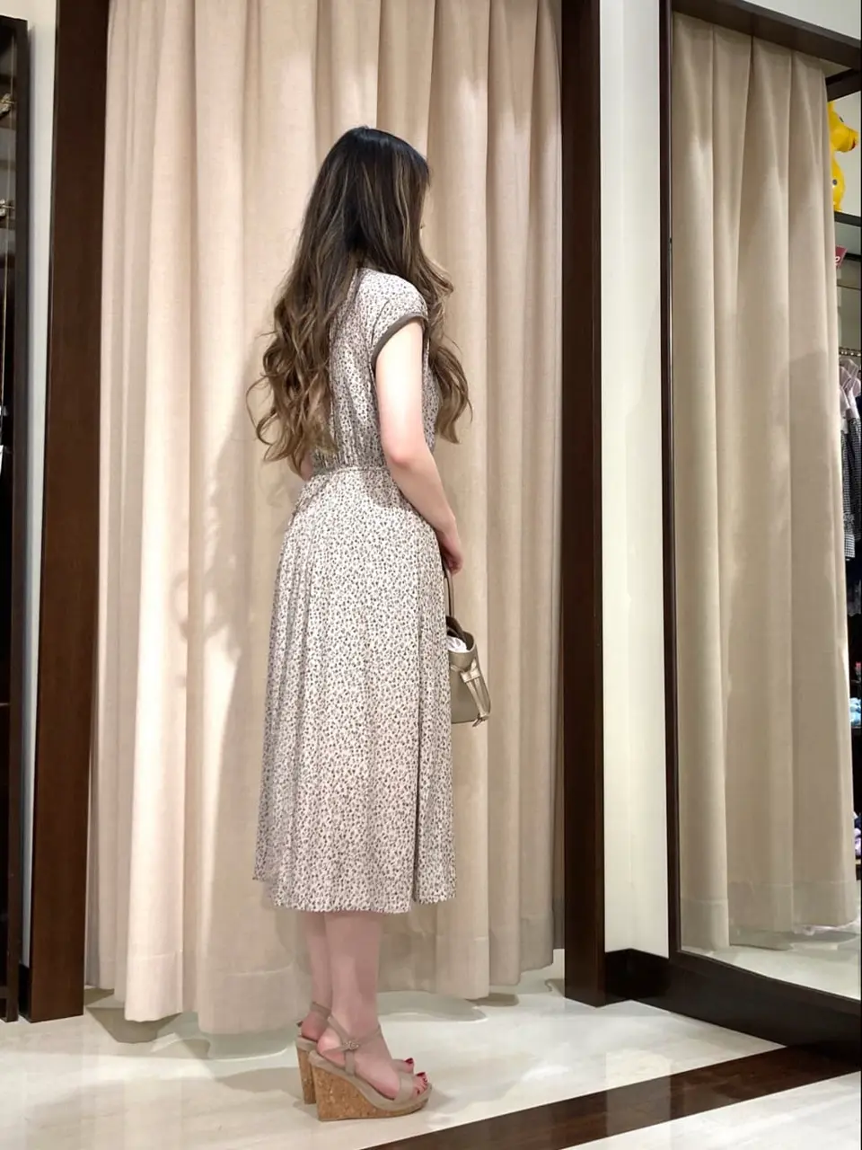 ANY SIS STAFF コーディネート画像