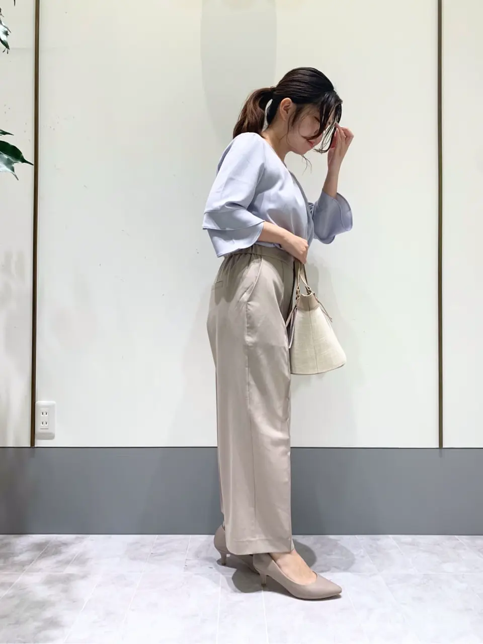 ANY SIS スタッフ コーディネート画像