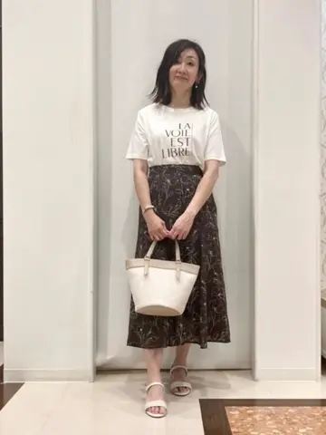 ANY SIS スタッフ コーディネート画像