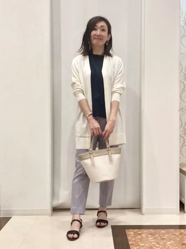 ANY SIS スタッフ コーディネート画像