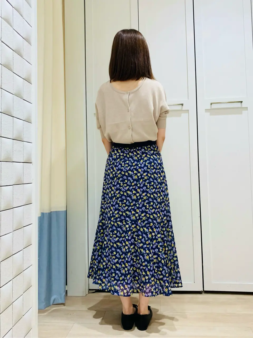 ANY SIS スタッフ コーディネート画像